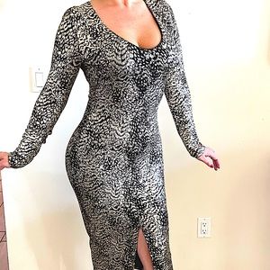 FINAL SALE Sexy Gold Lame L beautiful and classy for Holiday’s! Material stretch